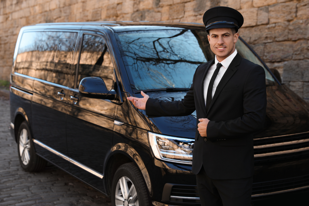 Alpine Chauffeurs Trusted Nottingham to Heathrow Taxi for Stress-Free Travel